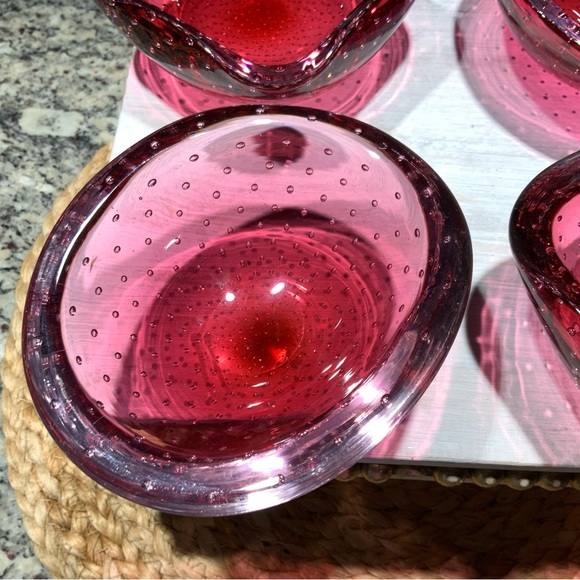 1950’S BULLICANTE CONTROLLED BUBBLE CRANBERRY MURANO GLASS BOWL. [SET OF 4] - Picture 5 of 9